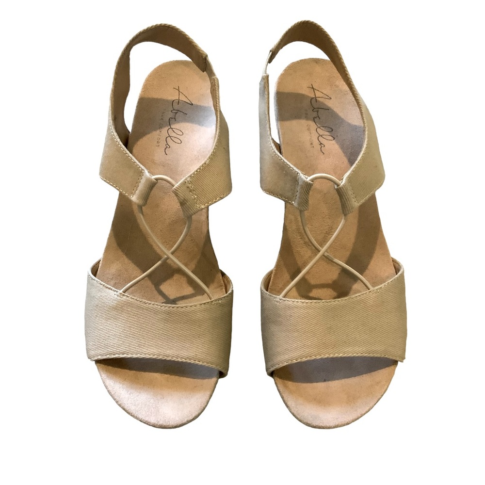 Abella Wedge Sandals Beige Fabric Elastic Open On Back Strappy Open Toe Size 9